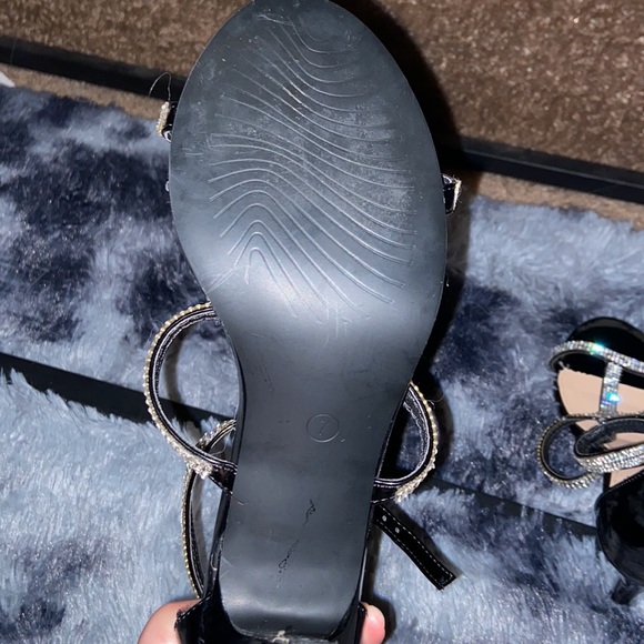 Shoes - Picture 3 of 3